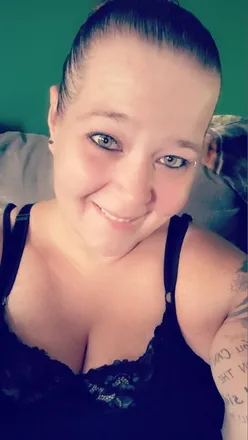 OnlyFans cuenta ashleyann19xx header 2