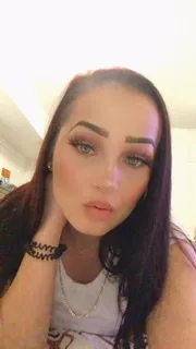 OnlyFans cuenta layla-xx header 2