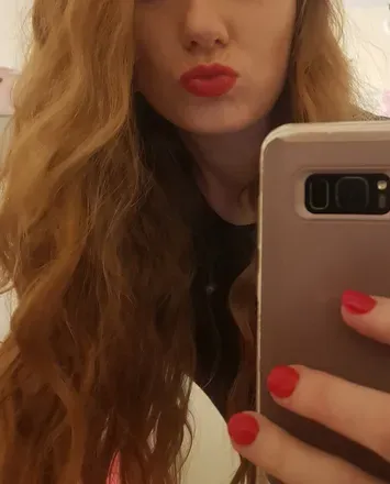 OnlyFans account  emilyredness69vip avatar 1