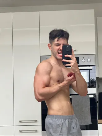 OnlyFans cuenta alec-top header 2