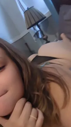 OnlyFans cuenta foxxy_doll23 header 2