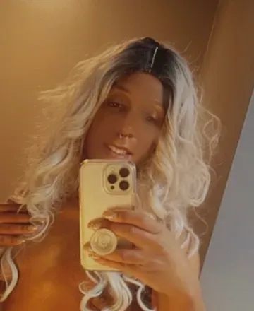 OnlyFans cuenta shandalier avatar 1