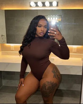 OnlyFans of fineassbina
