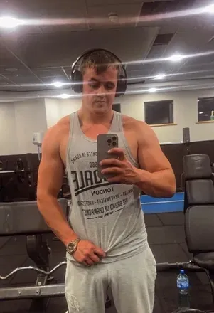 OnlyFans of bulky.alex