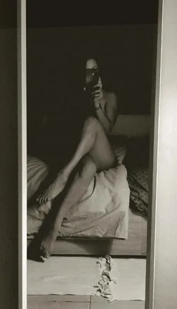 OnlyFans cuenta in_the_mirror header 2