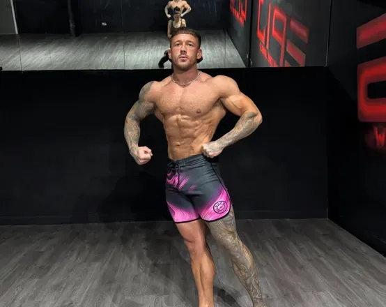 OnlyFans cuenta mrmikeyb98 avatar 1