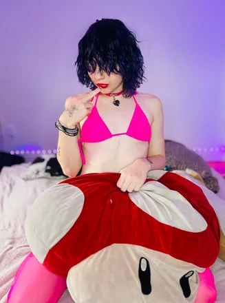 OnlyFans cuenta mamashroomz header 2