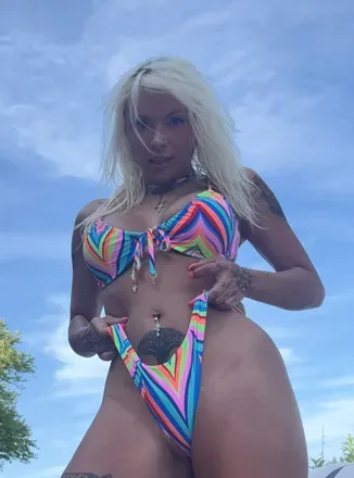 OnlyFans of hollerhoney