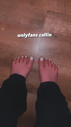 OnlyFans cuenta ellieprettytoes header 2