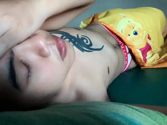 OnlyFans cuenta aonnoiiz header 2