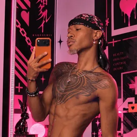 OnlyFans account  m4rtinez_z avatar 1