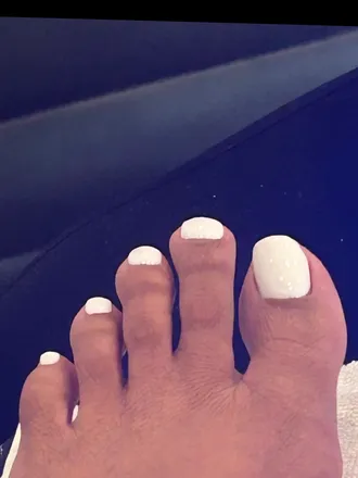 OnlyFans cuenta bellatoes2097 header 2
