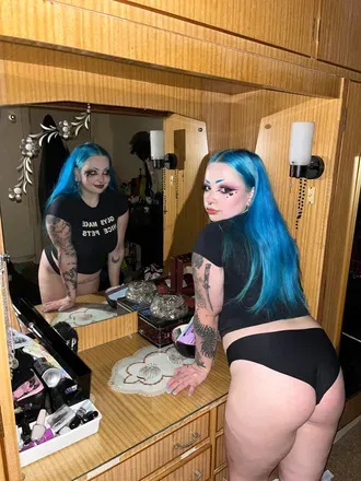 OnlyFans cuenta sematarydoll avatar 1