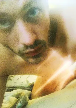 OnlyFans cuenta nakedboytime header 2