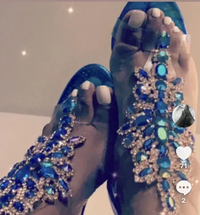 OnlyFans account  toessforyoursoles header 2