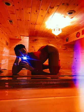 OnlyFans account  noviesucxs avatar 1