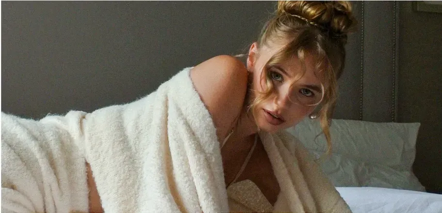 OnlyFans account  elizabethvasilenko header 2
