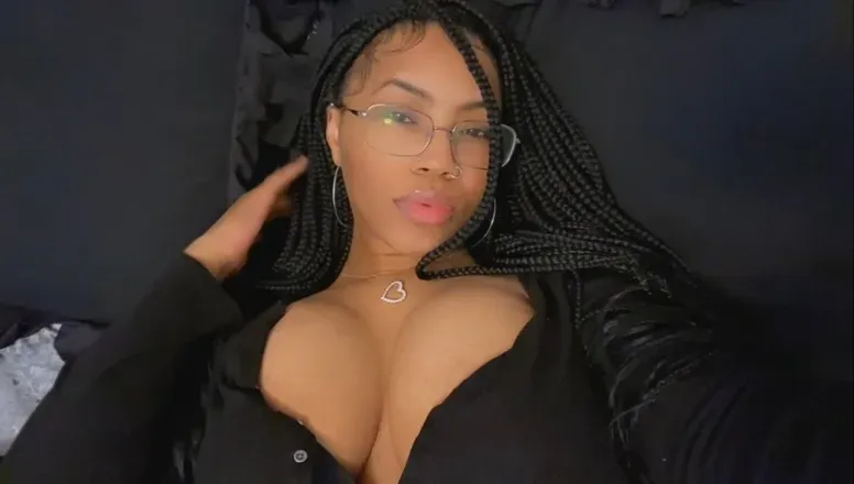 OnlyFans of iamwhitneyxxx