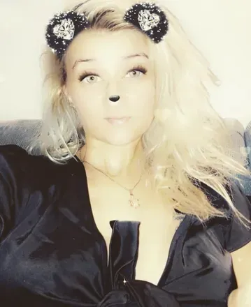 OnlyFans cuenta spit_on_it69 avatar 1