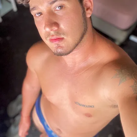 OnlyFans cuenta alexmanzohh header 2