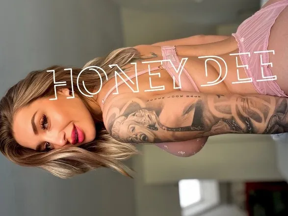 OnlyFans cuenta honeydeeworld header 2