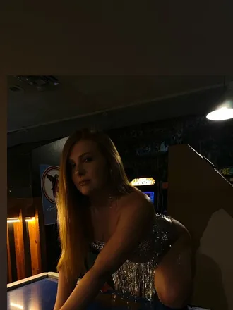 OnlyFans account  littleredridinghood1 header 2