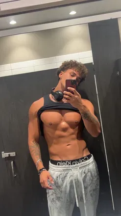 OnlyFans of playboyvlazah