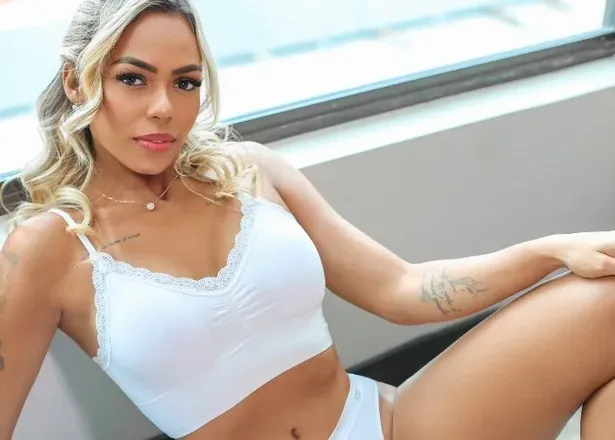 OnlyFans account  mica_slv8816 avatar 1
