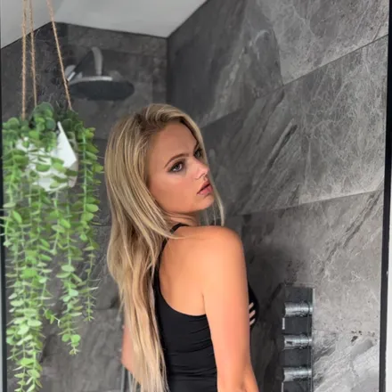 OnlyFans cuenta little_pop header 2