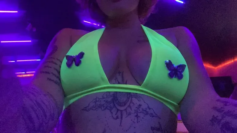 OnlyFans cuenta heavenlysprivate header 2