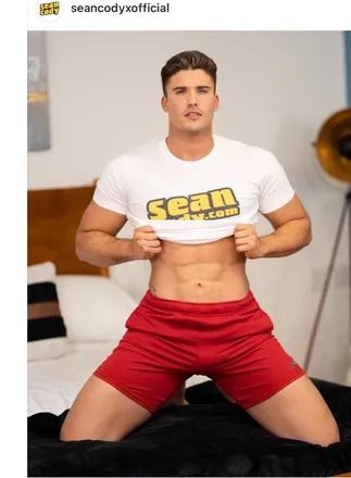 OnlyFans account  rivero2828j header 2