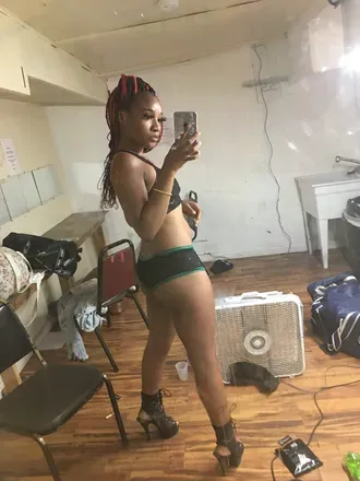 OnlyFans cuenta c_belllla18 avatar 1