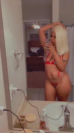 OnlyFans cuenta carmel.lick avatar 1