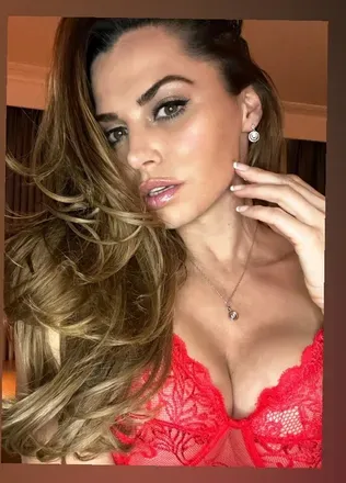 OnlyFans of louiseglover