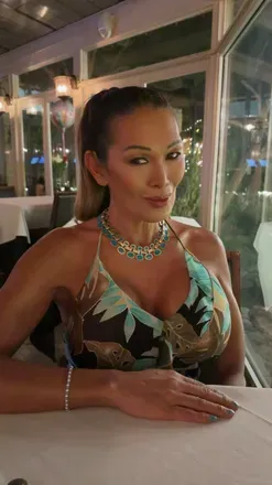 OnlyFans of sasharochelle702