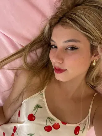 OnlyFans account  izkuizku avatar 1