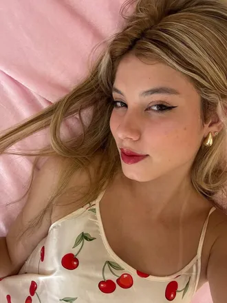 OnlyFans of izkuizku