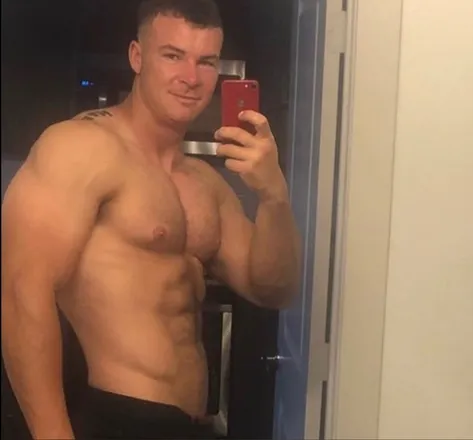 OnlyFans cuenta marinemuscle header 2