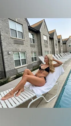 OnlyFans account  brooklynalicce header 2