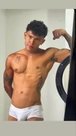 OnlyFans cuenta andres01659173 avatar 1