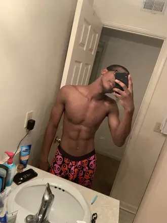 OnlyFans cuenta nerdyboycharlie avatar 1