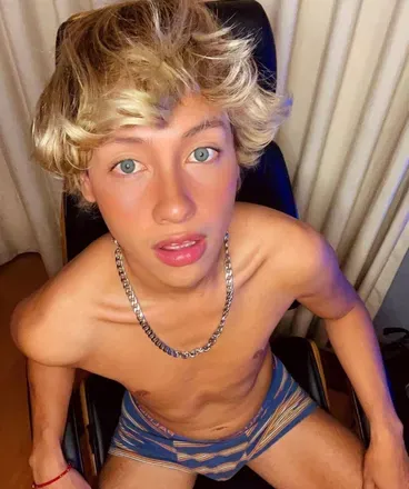 OnlyFans account  elrubiostarsz header 2