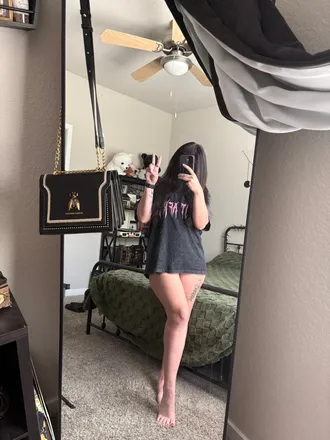 OnlyFans account  poppycarmine header 2