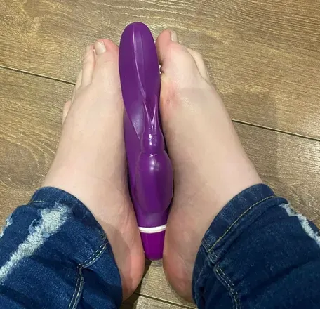 OnlyFans account  feetandfriendsxoxo avatar 1