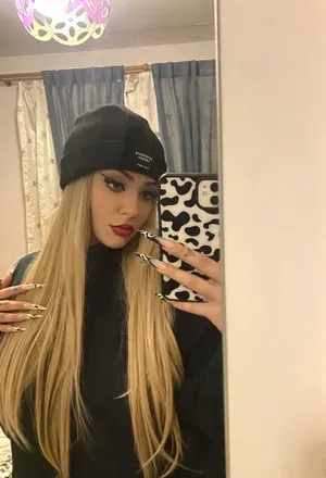 OnlyFans cuenta sintia.cy avatar 1