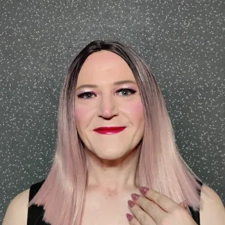 OnlyFans account  rebeccasoon avatar 1