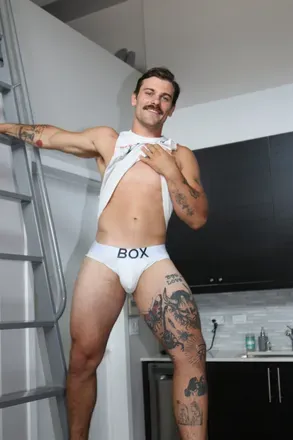 OnlyFans of crixusalexander