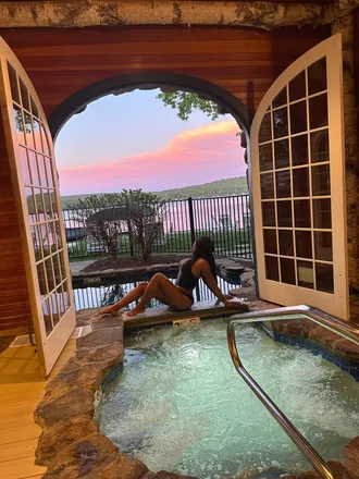 OnlyFans account  newenglandlover header 2