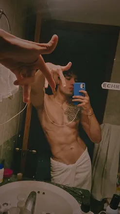 OnlyFans cuenta julss04 header 2