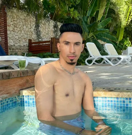 OnlyFans cuenta den0101 header 2